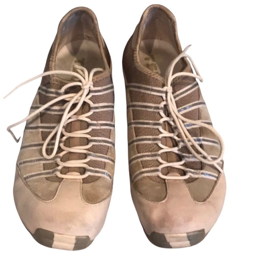 Tsubo Cream Sneakers for Everyday Comfort